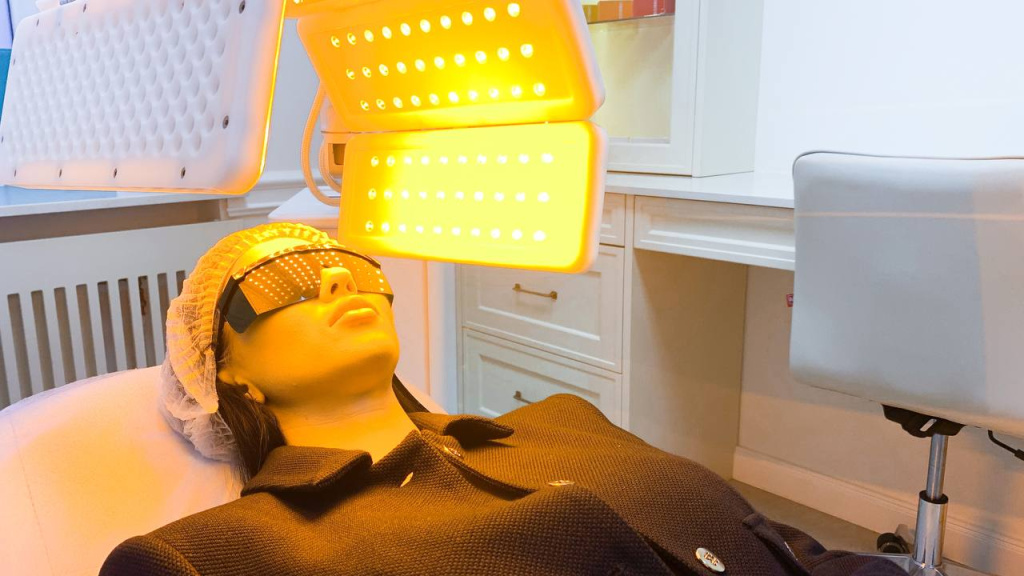 Аппаратная косм. Фотодинамическая терапия Heleo4