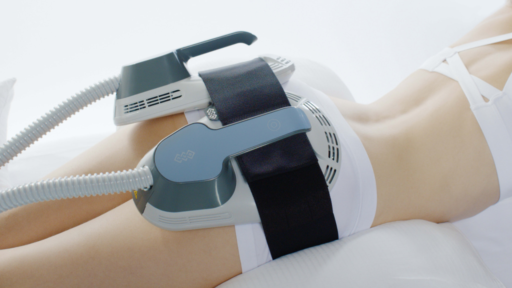 Подтянутое тело с EMSculpt